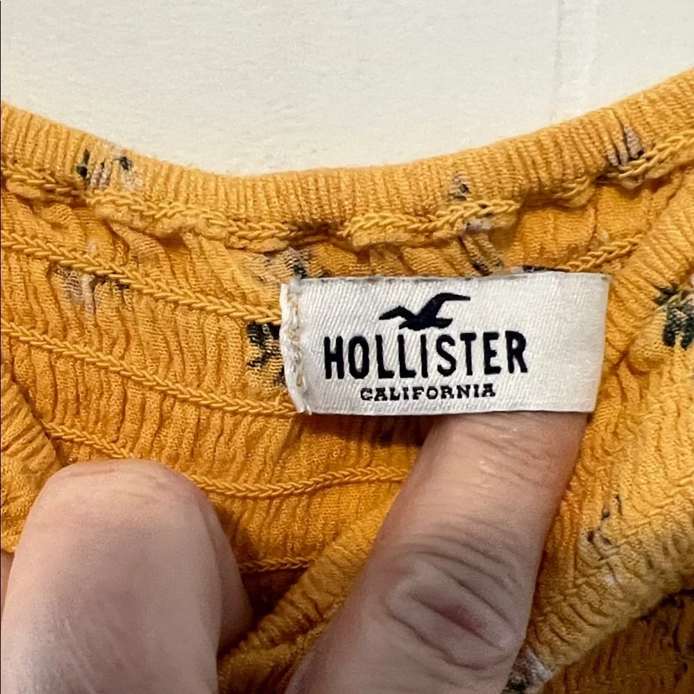 Hollister California Mustard Floral Crop Top Size Small 0317262 - Picture 2 of 6